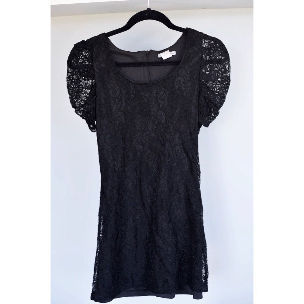 SOLD❗️Little black Dress- Lace! Charlotte Russe